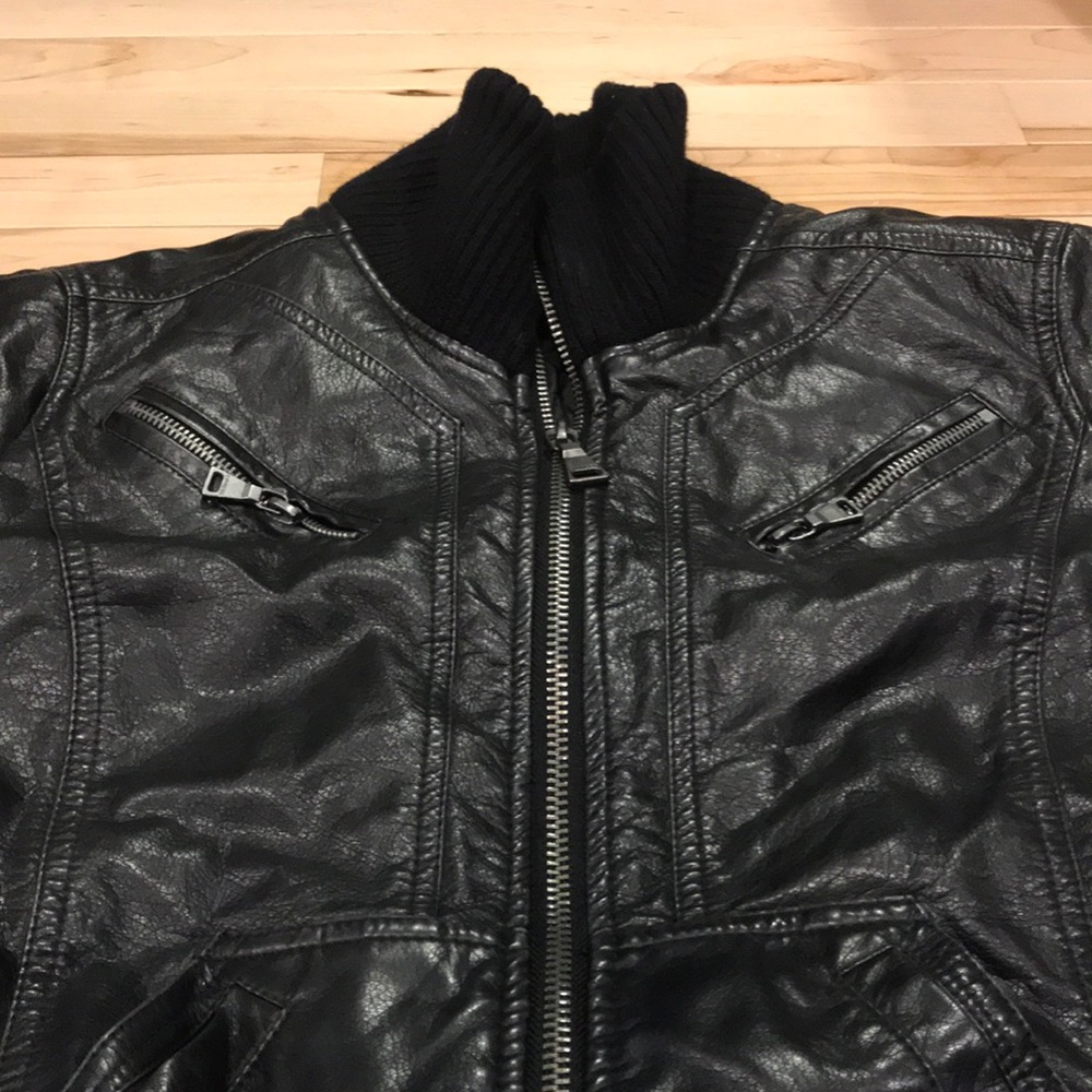 Express Jacket - Picture 2 of 5